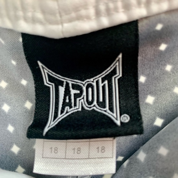 TapOut Board Shorts - Picture 10 of 10
